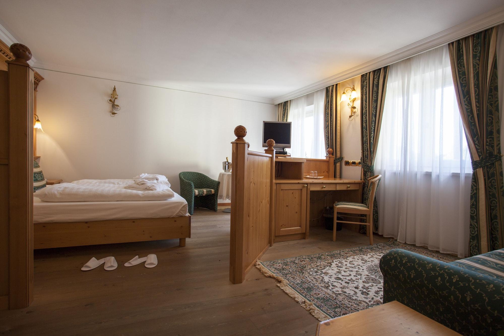 Hotel Chalet All'Imperatore 마돈나 디 캄필리오 외부 사진