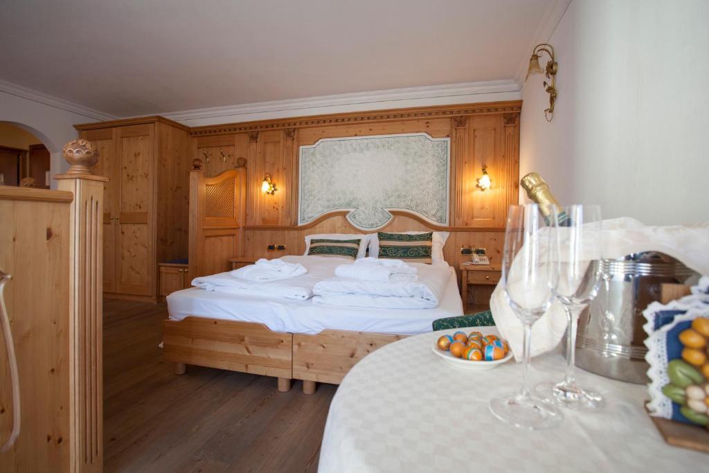 Hotel Chalet All'Imperatore 마돈나 디 캄필리오 외부 사진