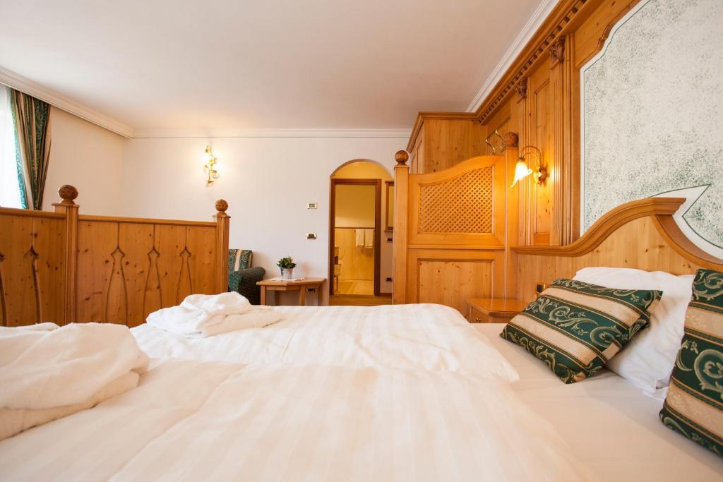 Hotel Chalet All'Imperatore 마돈나 디 캄필리오 외부 사진